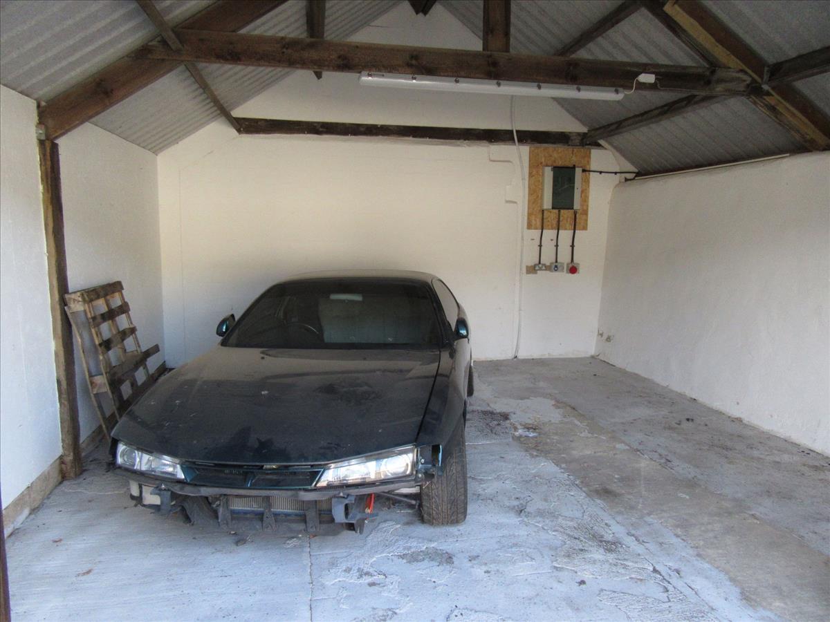 Property Image ba173975-f0e2-4923-aa42-e275a86fe30f
