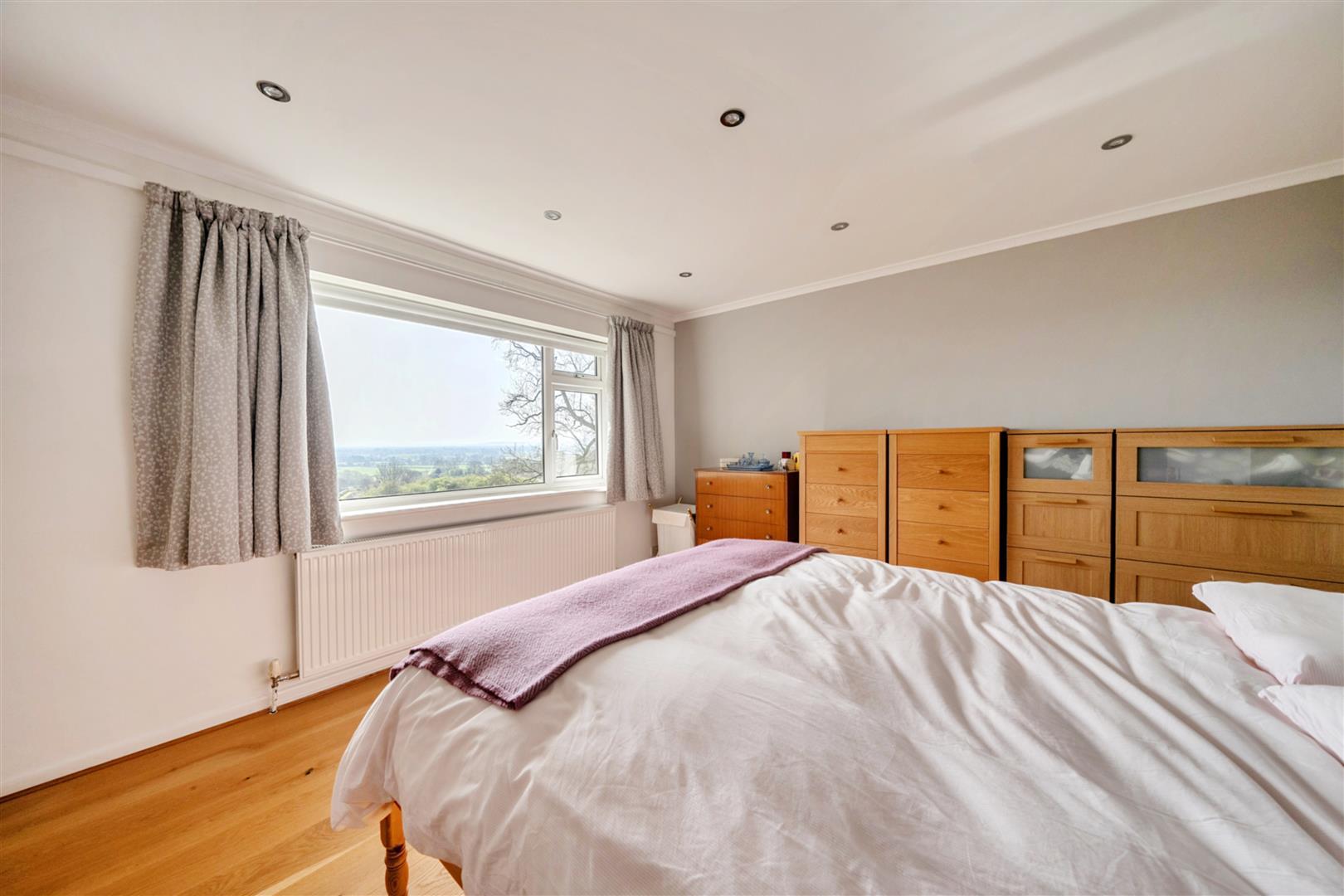 Property Image ba17f770-fa30-44a7-8d90-49eb456840ef