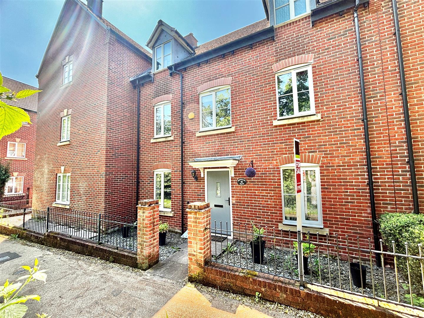 Property Image ba1f3cfe-47ef-4d1f-b22e-93274c59a3fc