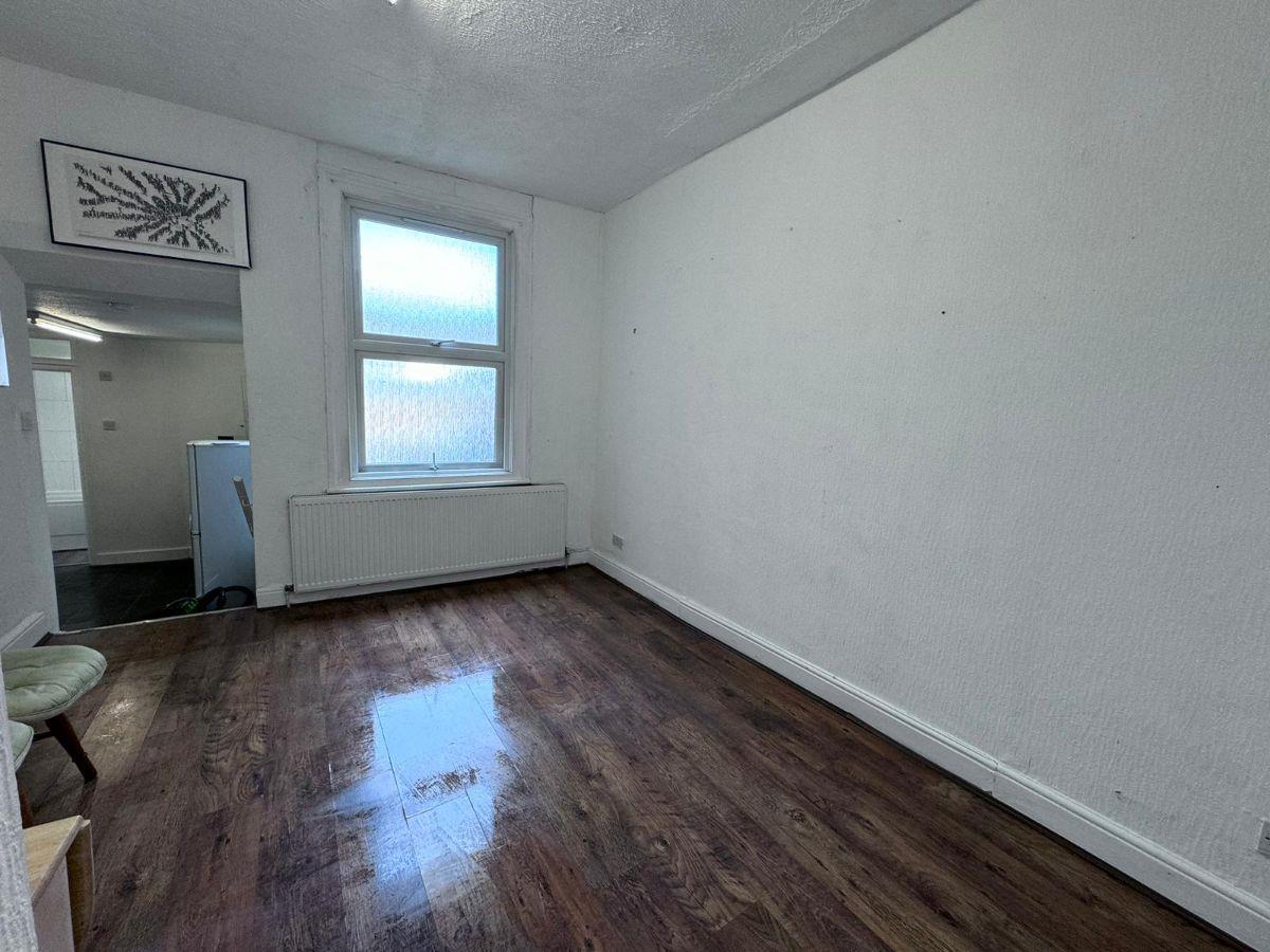 Property Image ba3d92df-1ad2-4559-acf6-704712f7db2b