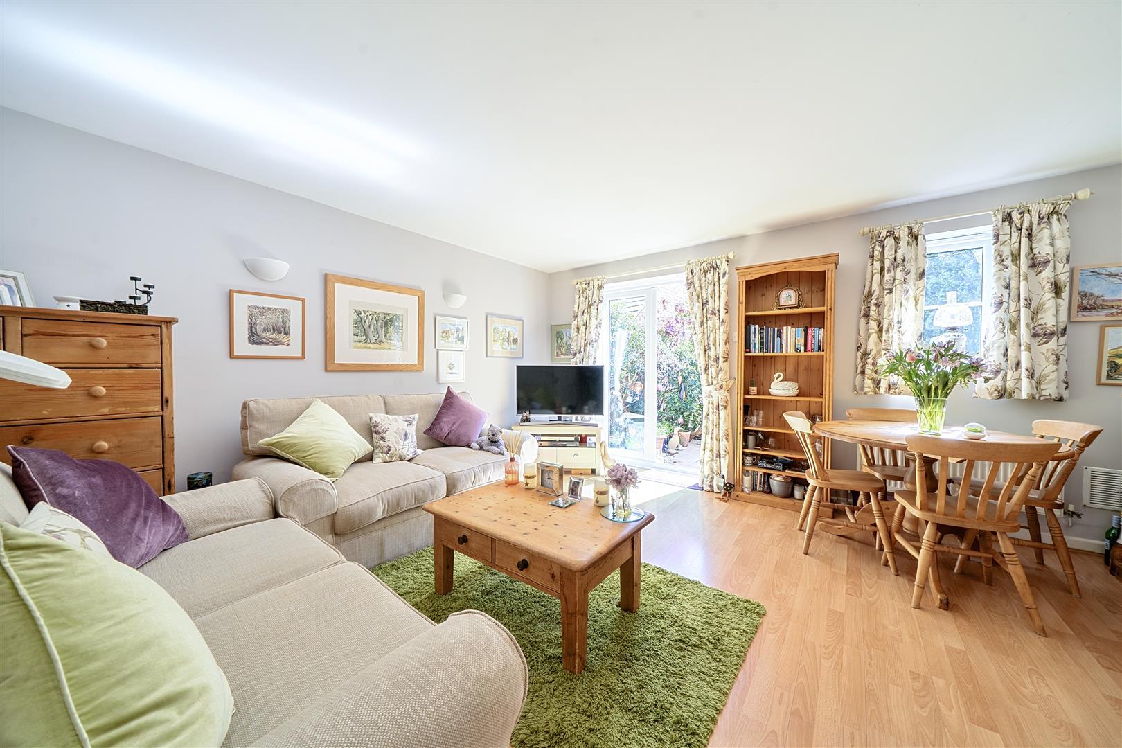 Property Image ba56c83d-418e-4251-b94b-c35e6565a40f