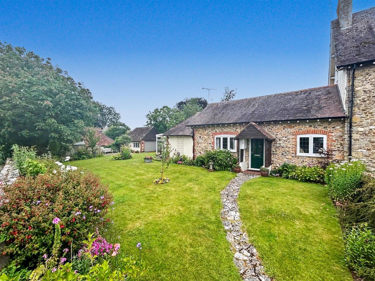 Property Image ba70f0ff-44c8-46f6-b823-fd2ab8a61ffd