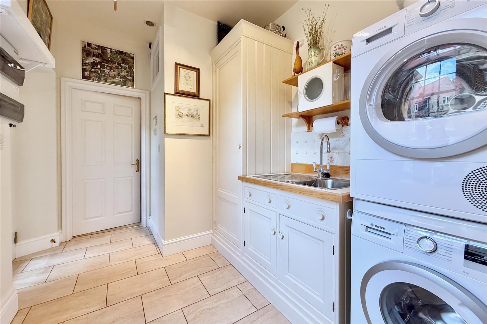 Property Image ba83201f-6082-4b3e-b79d-690930964e96