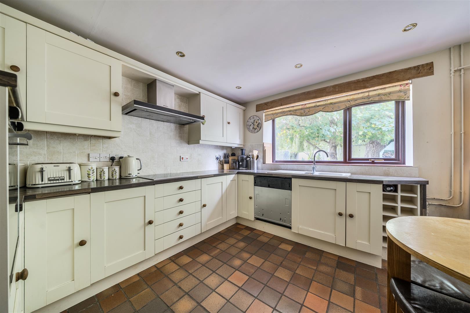 Property Image ba8a306b-821d-41d7-8554-6bc7c8bf22ef