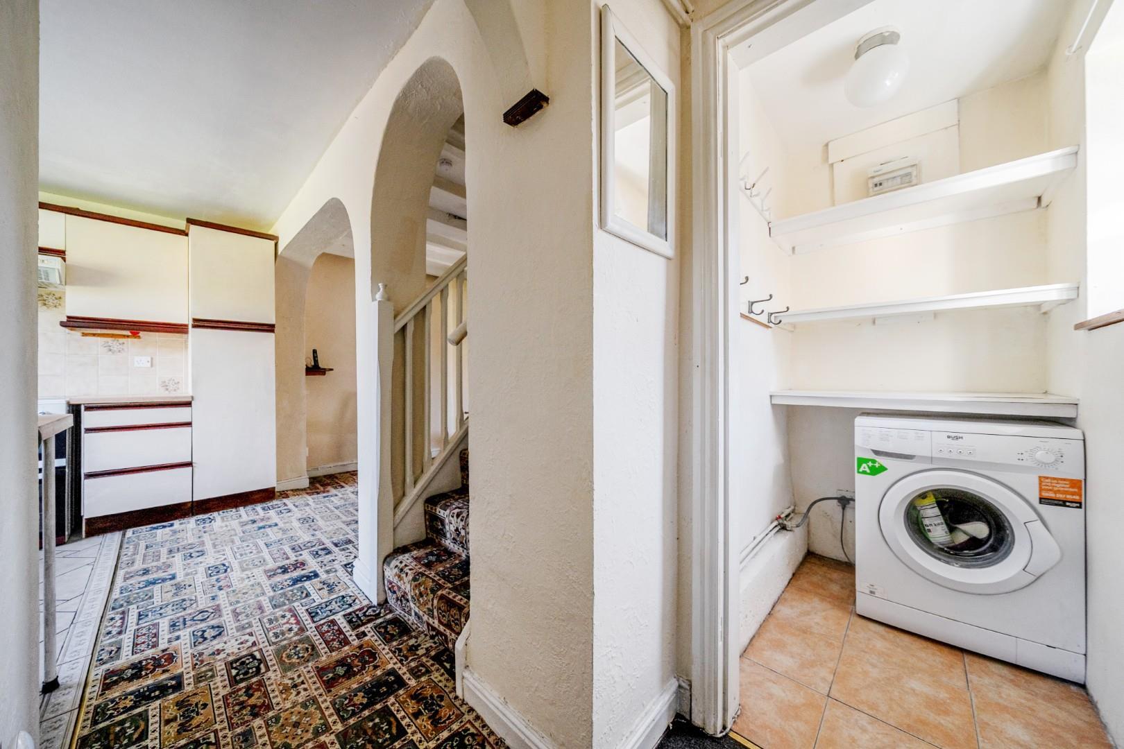 Property Image ba8f6359-6a5c-450a-b802-cf9205cd6f40