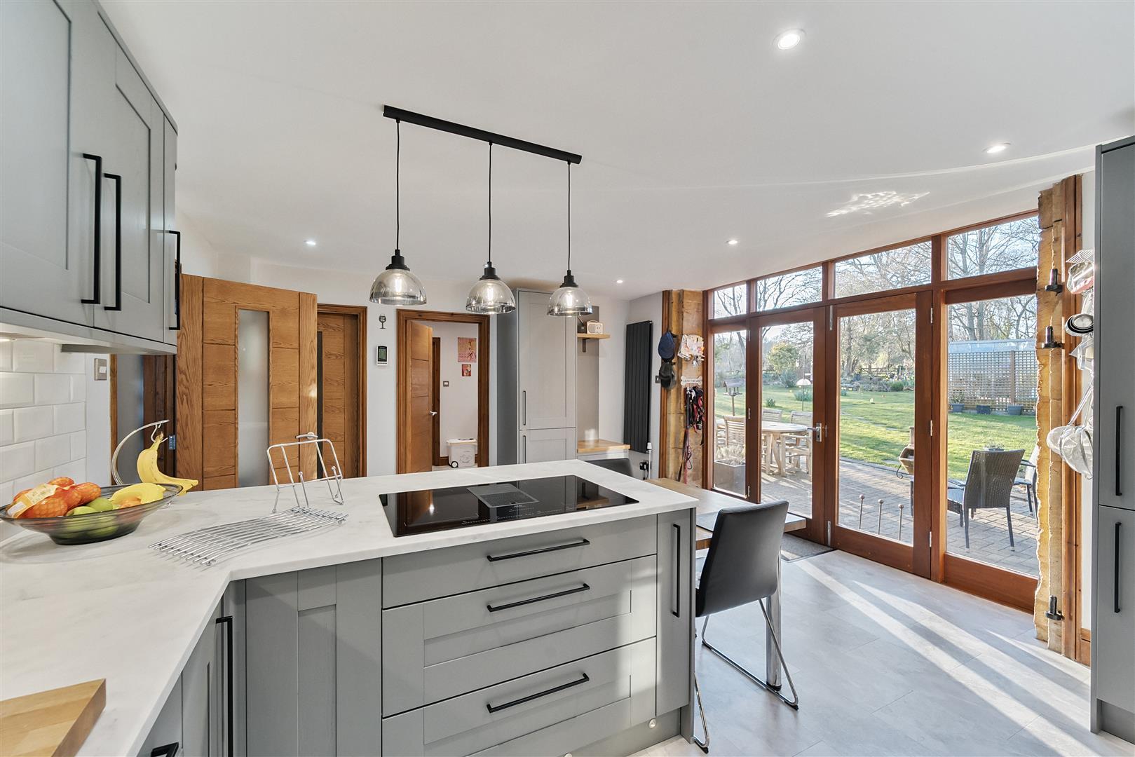 Property Image ba98f014-4c29-47ab-87db-f8d2b632f873