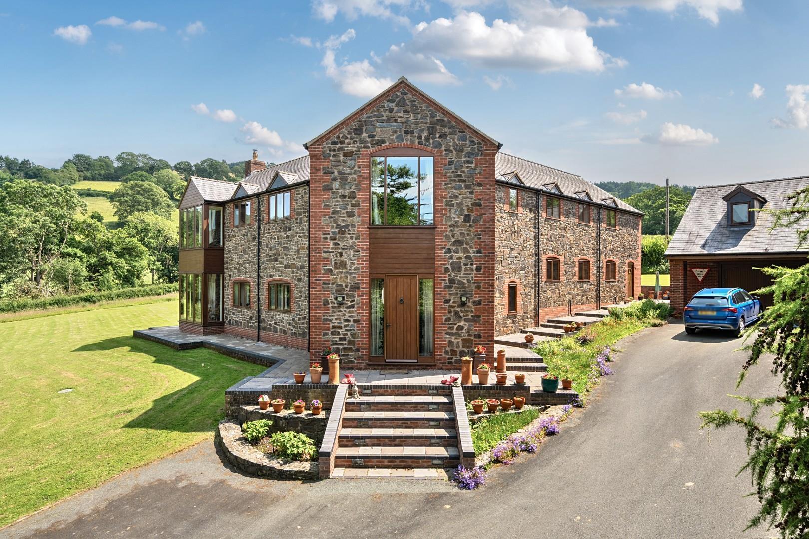 Property Image baa5a426-67dd-431b-8513-54d58a27c0a2