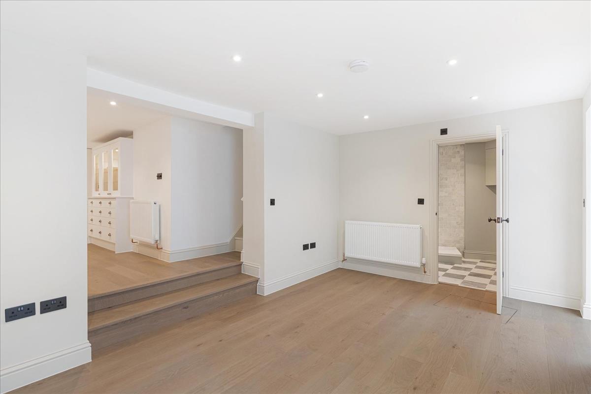 Property Image baaab7dc-1548-418f-b70e-1950e0681f0d