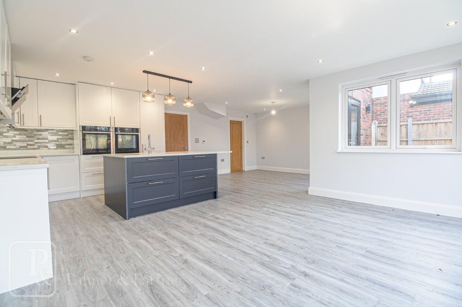 Property Image bab23aee-9e36-4b21-999d-7ca22f9d5e47