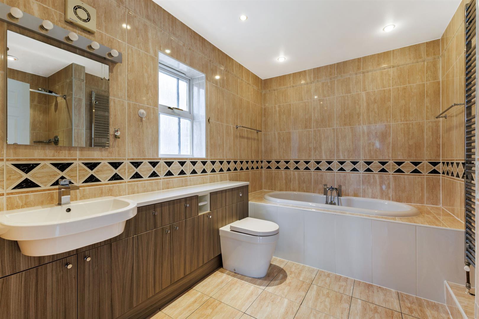 Property Image bab93695-521d-4723-94c3-452d1357785f