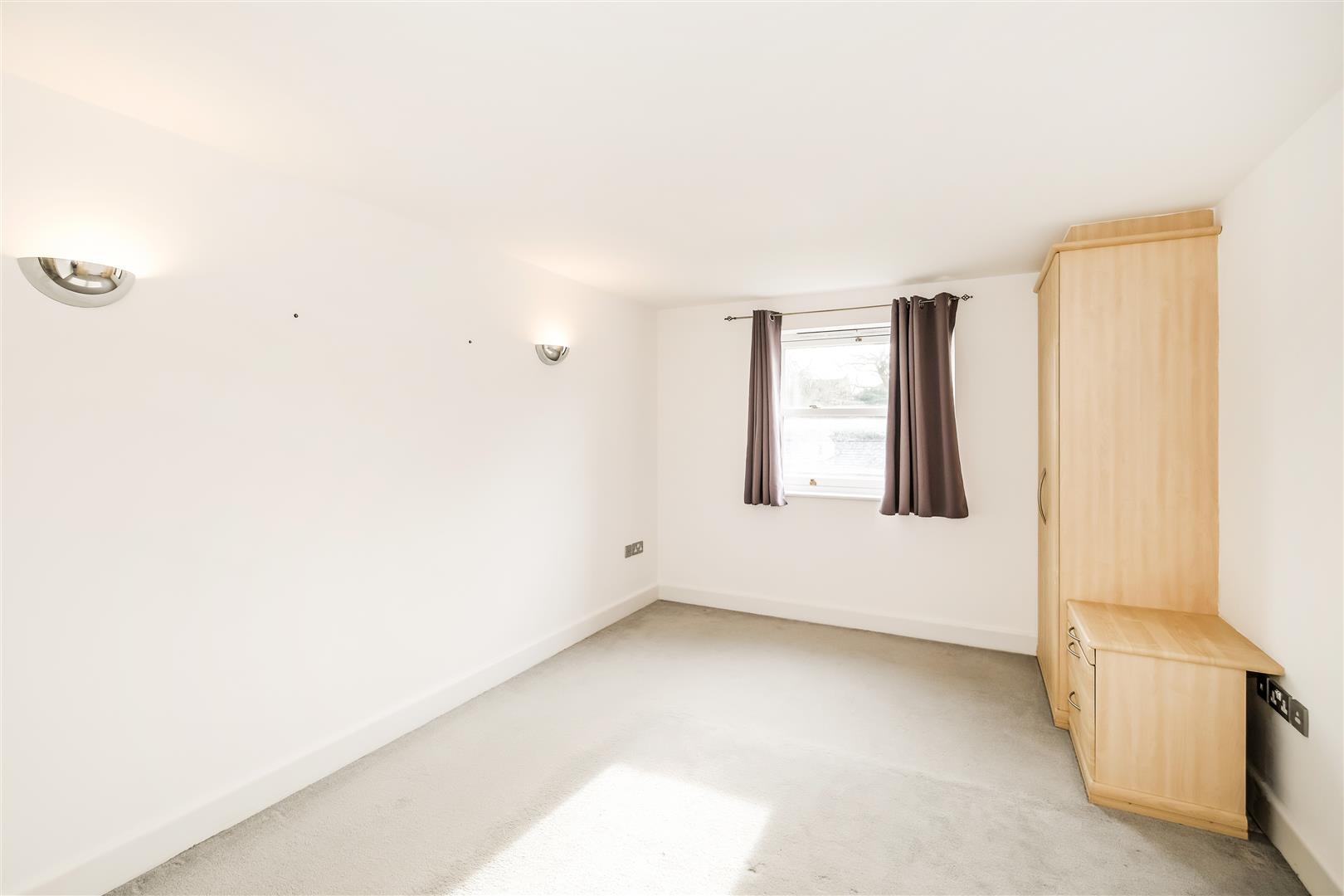 Property Image bacea7eb-7eaa-42b0-917c-f114e379ae40