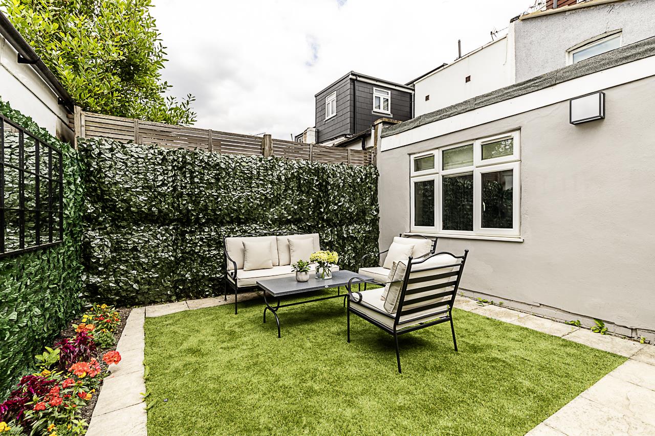 Property Image bad4fe9c-fb59-4003-9a8b-6a69a054b394
