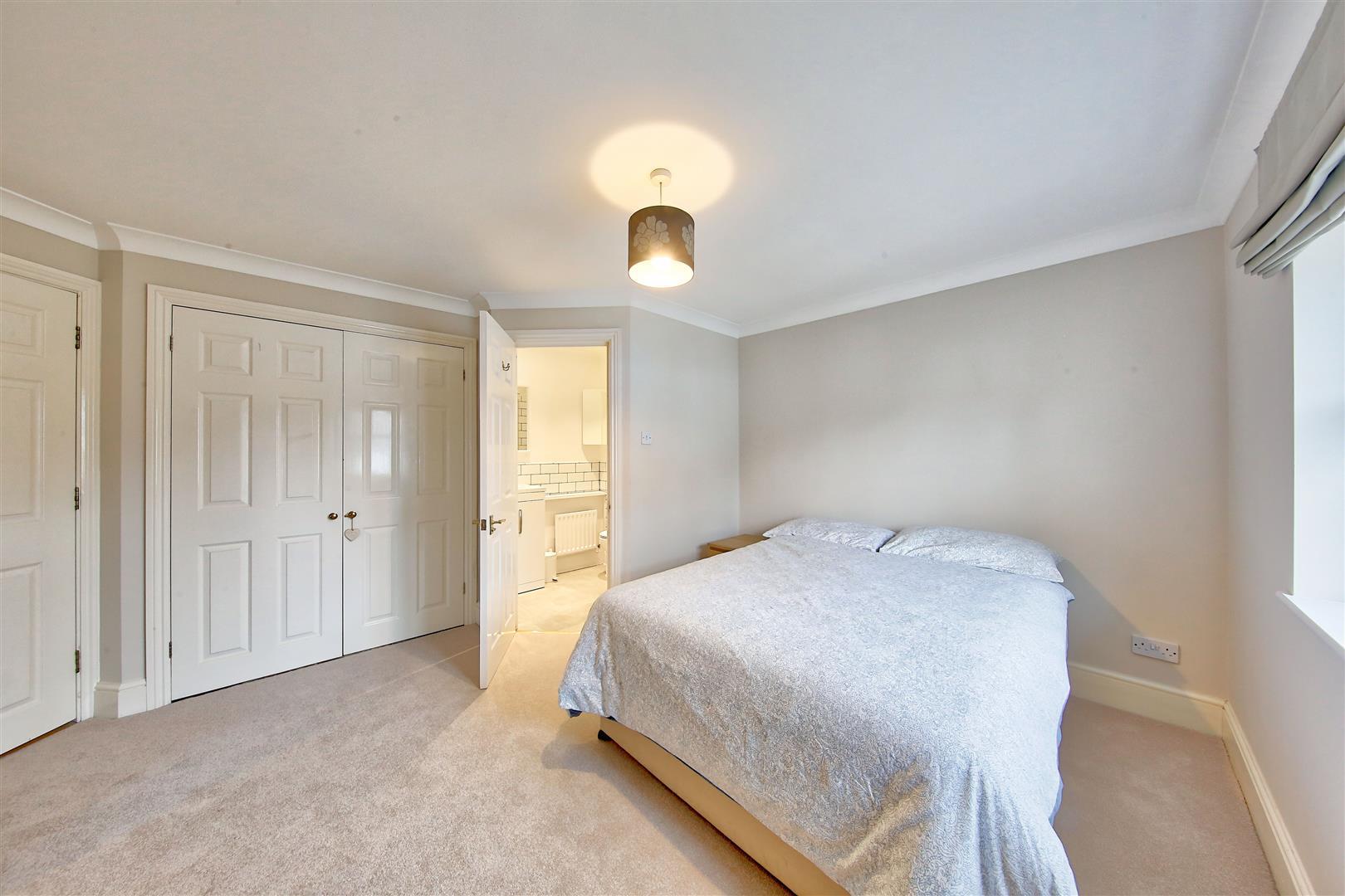 Property Image bad68eef-08a7-4f4f-b906-6018933a6ce9