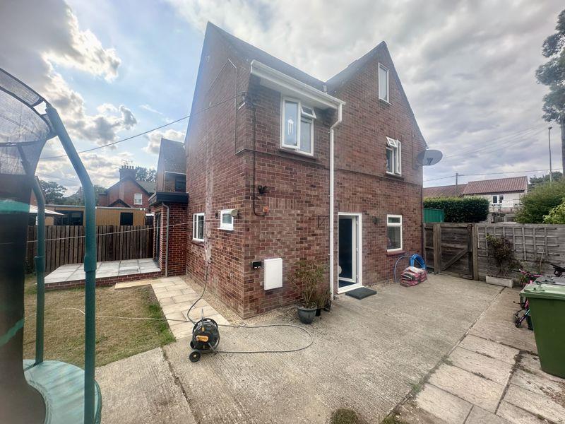 Property Image baec83fb-4cd6-4935-9a62-911e212fd10f
