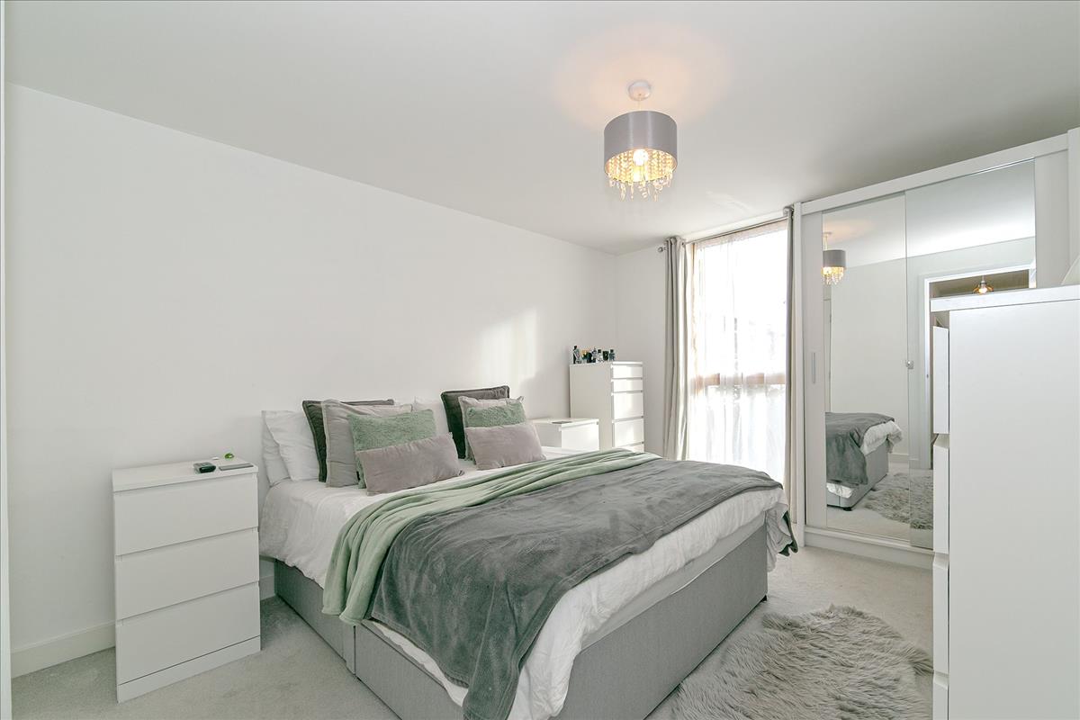 Property Image bb318894-2139-4f63-be0f-bd305c8af081