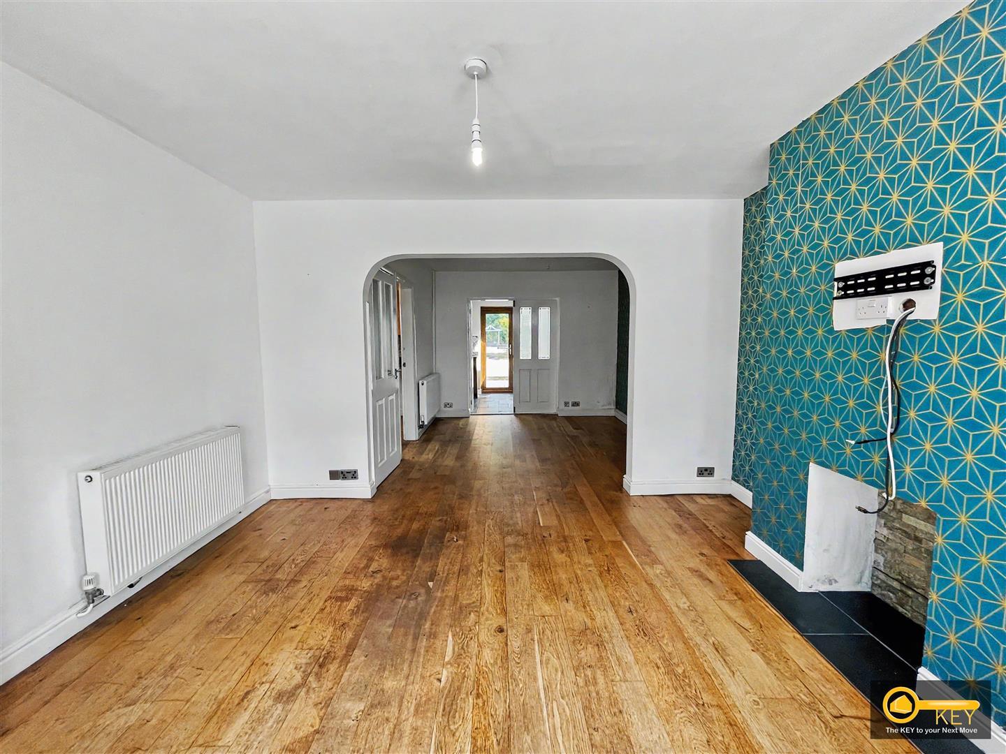 Property Image bb60ab33-8aaa-44d6-815b-e854572d1215