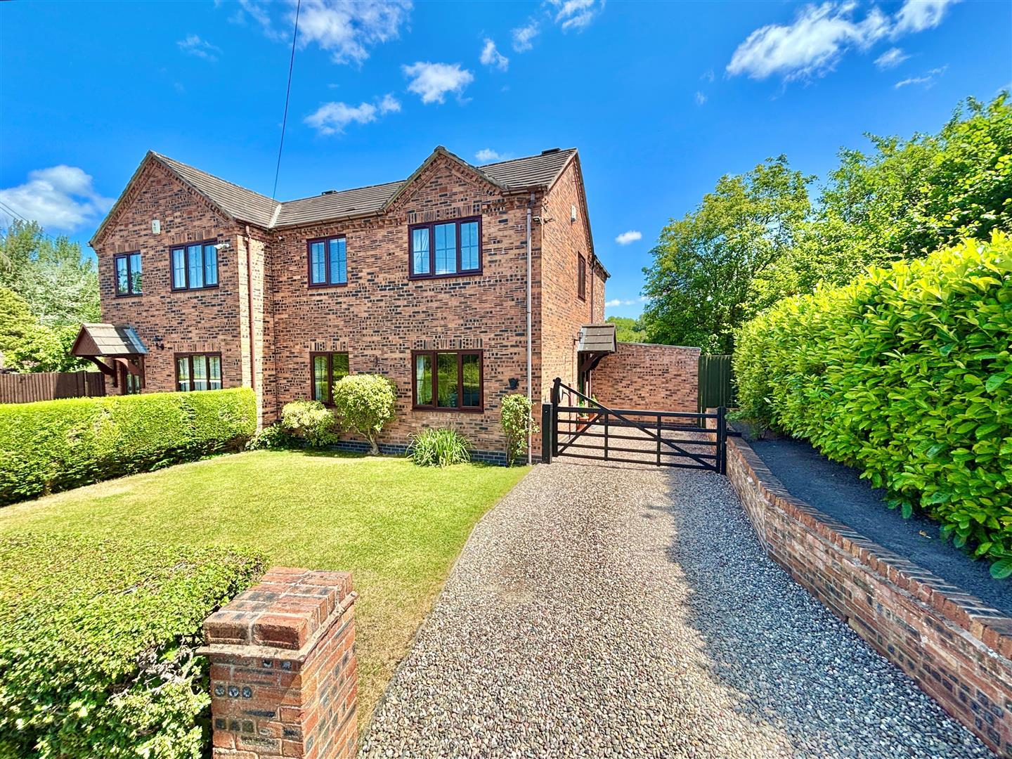 Property Image bb7e8465-f39b-40af-8eec-0dd55f379e6a