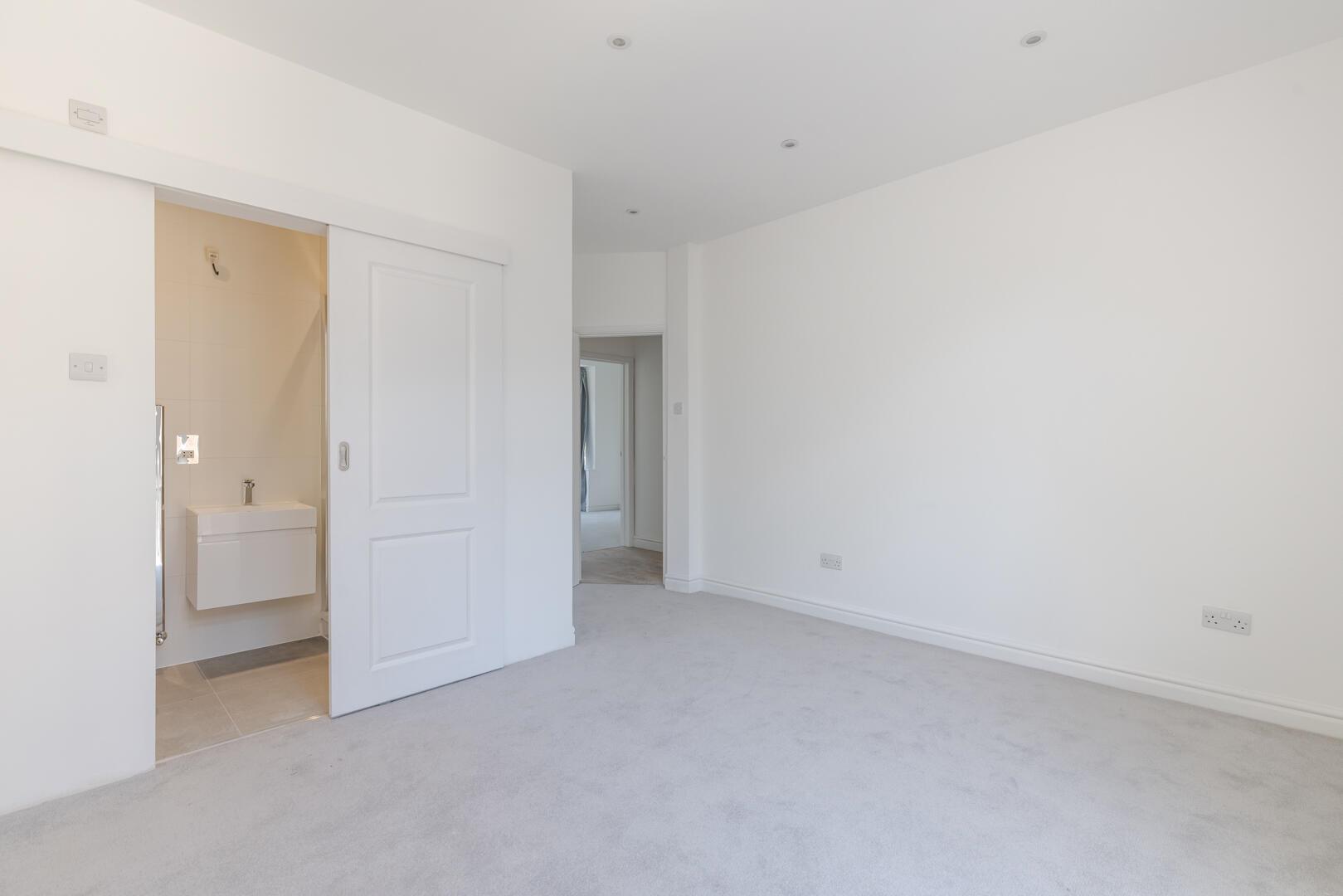 Property Image bb9d00dc-6027-4d11-b228-f86d3b3c204b