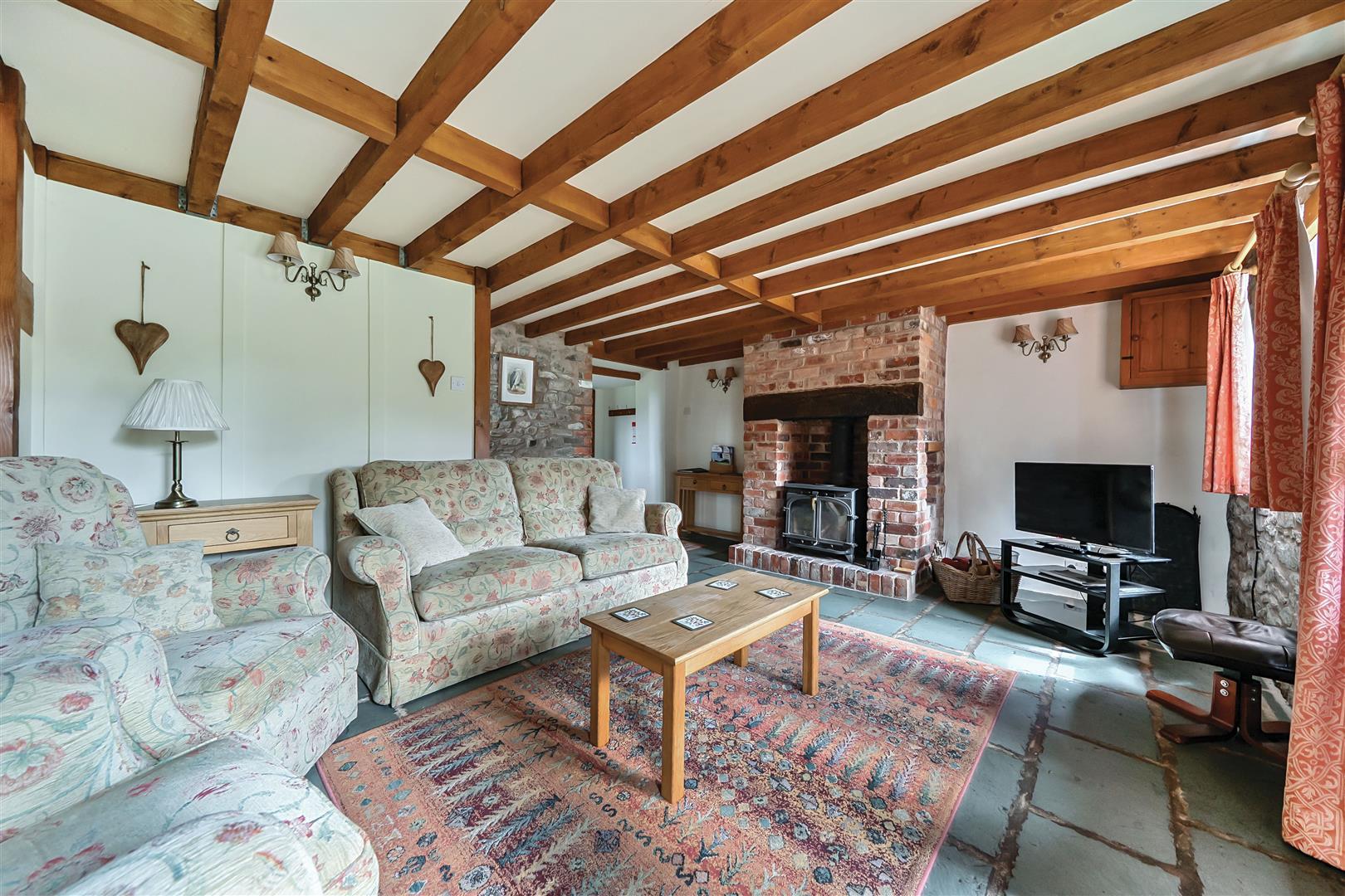 Property Image bba60d35-dfb5-49cc-a8c9-0aa8c45f3b74