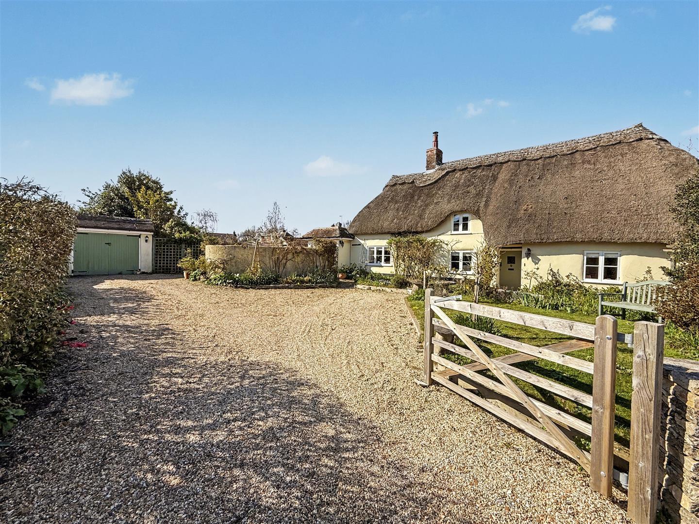 Property Image bbc536a3-3f6f-4049-88b6-4399f83f852c