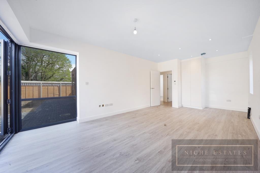 Property Image bbd8ef02-a872-48a0-b2ec-ab3b60cbd178