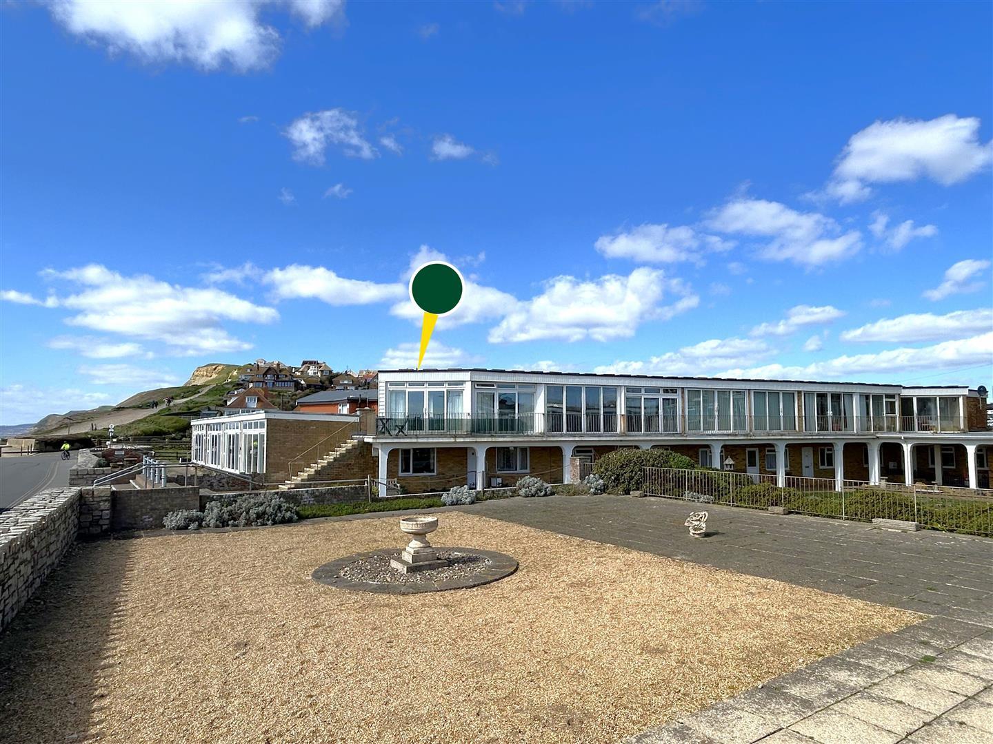 Property Image bc2450c4-0d82-4f33-83a7-88b8ffea10f2