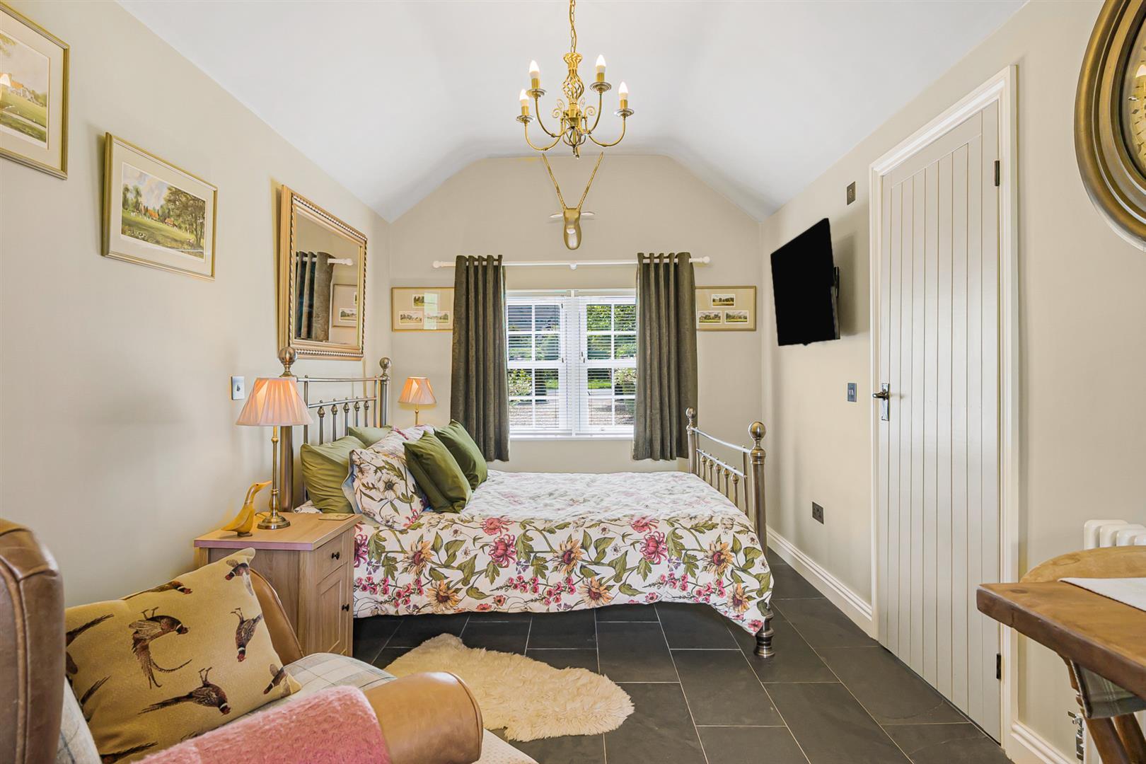 Property Image bc256de5-2b99-48a7-9db4-75ee13172407