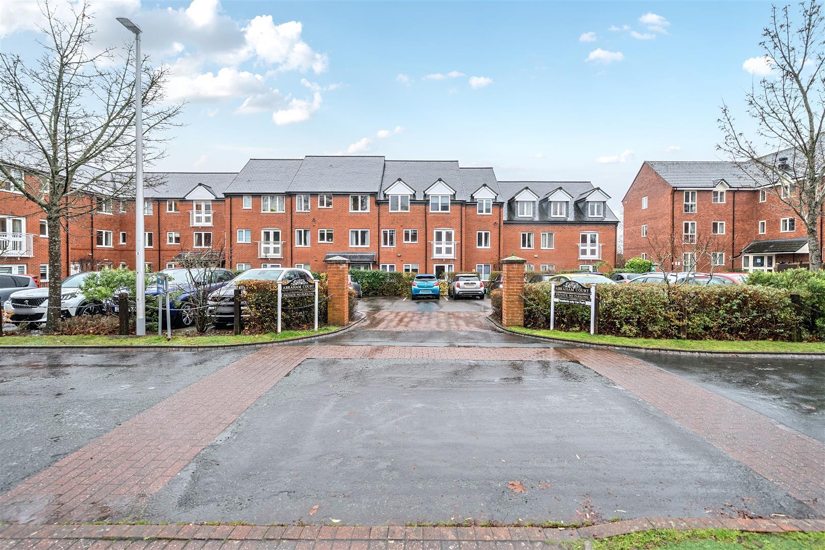 Property Image bc492ce9-a44f-4d8c-9e52-ce35f92566b4