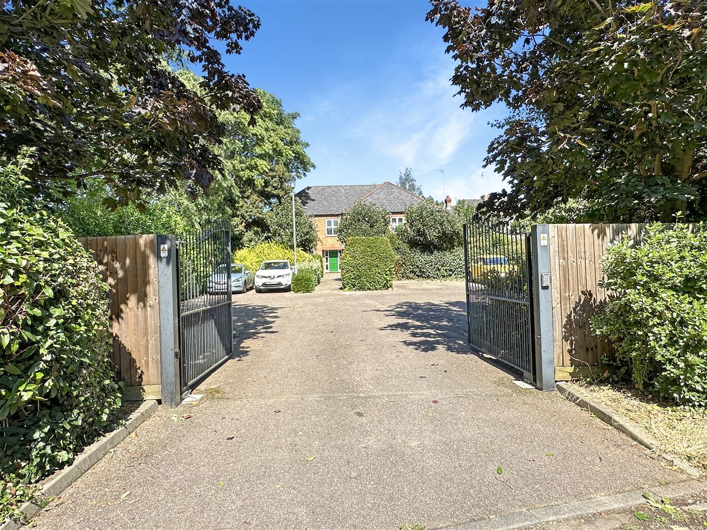 Property Image bc6339ed-8448-4097-a64d-9cae676777ee