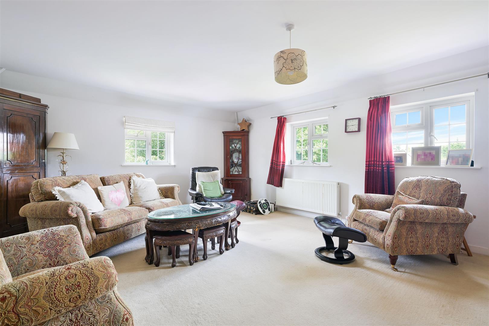 Property Image bca41f70-d7c1-45fd-aa14-6f00e8d894b2