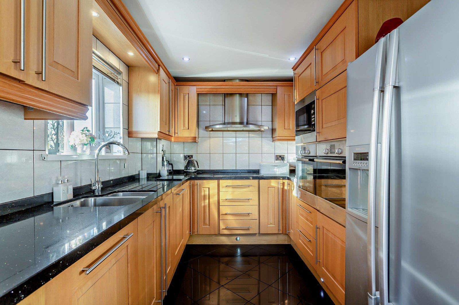Property Image bca51377-5416-4373-9202-e23455adb1b6