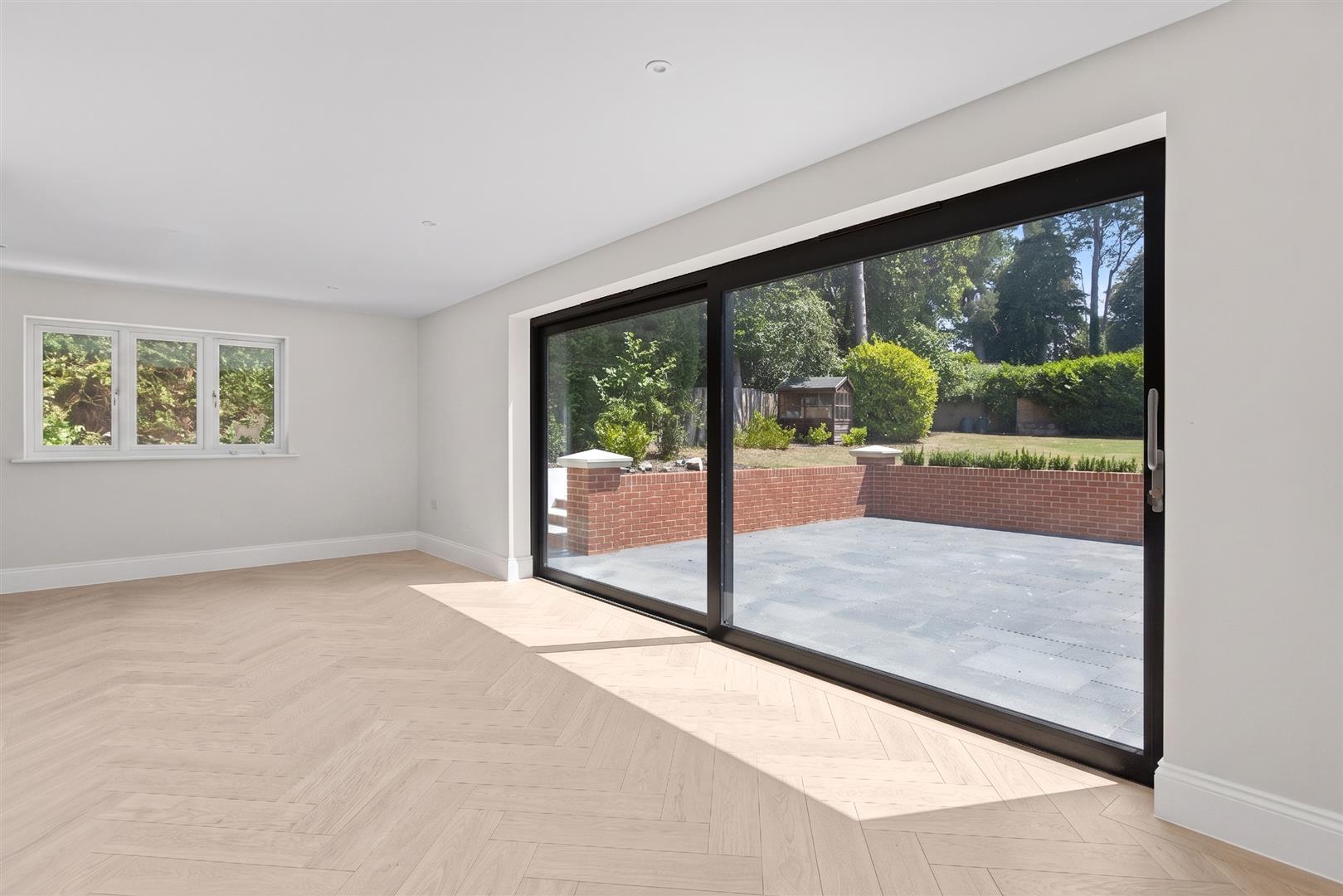 Property Image bcda39c9-0ec7-4da7-8a79-42b0ec8548af