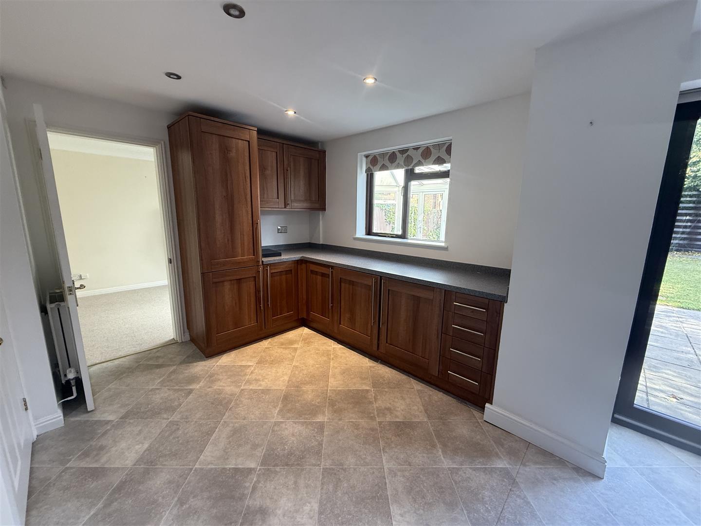 Property Image bce7ea64-0b67-4378-8927-ea5353d8bf87