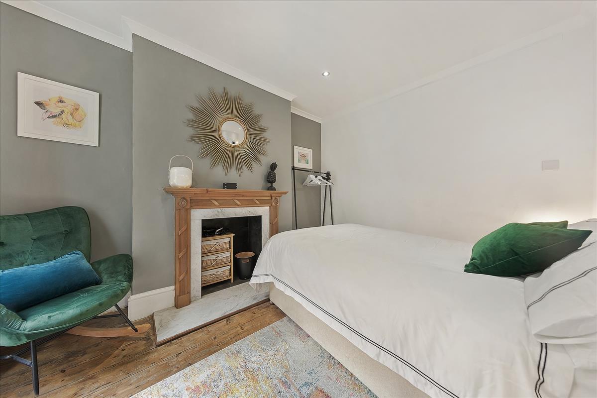 Property Image bcff6f4e-a2b8-4102-b9e8-fe9b895171a1
