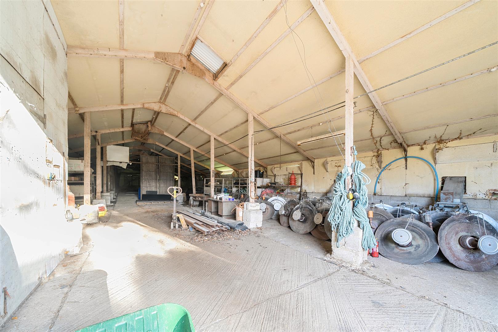 Property Image bd0ee154-842e-43ad-a6ba-3455706d1e43
