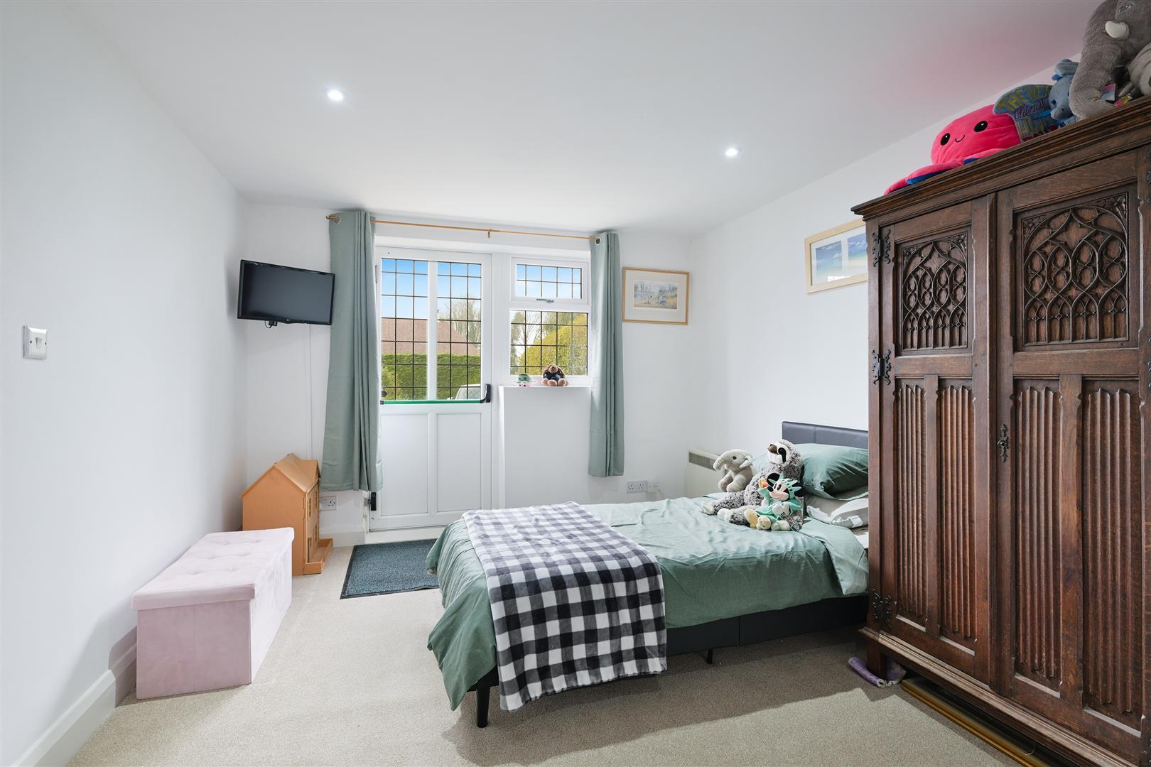 Property Image bd1343e4-736d-40b0-aedb-b1ed90ad32af