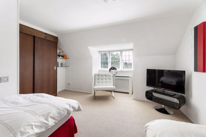 Property Image bd1f0cd9-8cad-489b-8832-8007bbc0a3f8