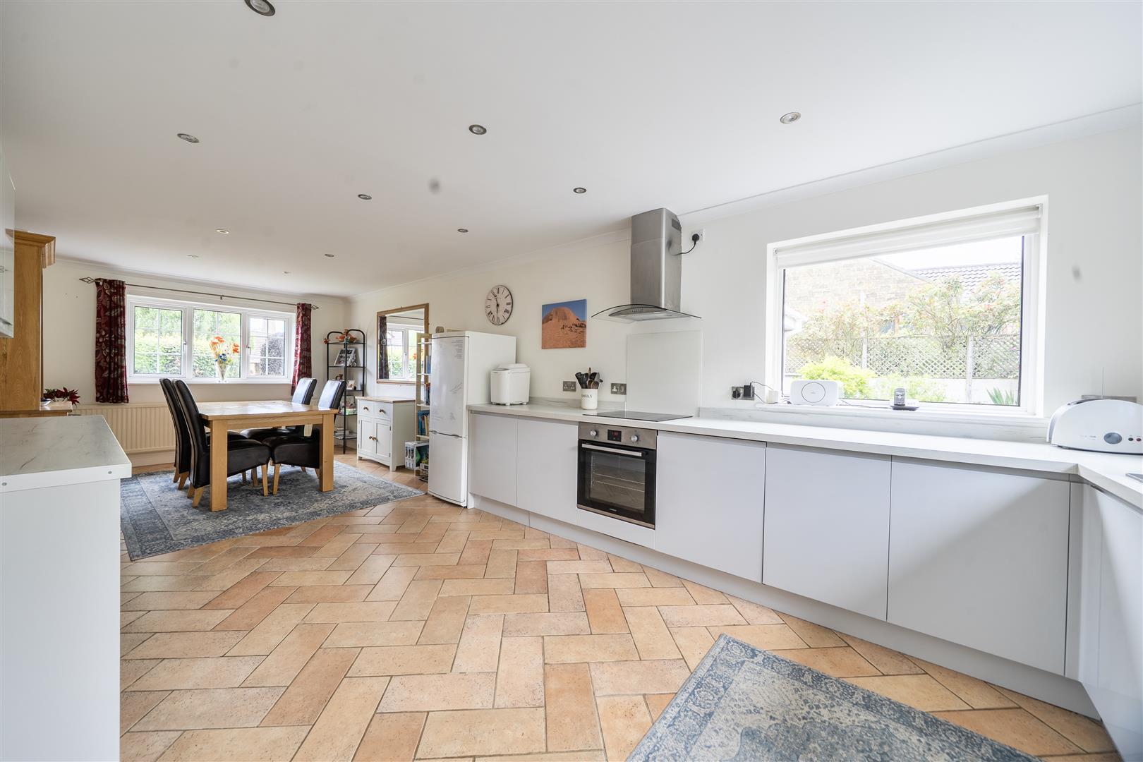 Property Image bd292bca-6ad5-49d3-96ee-296c82f2838f