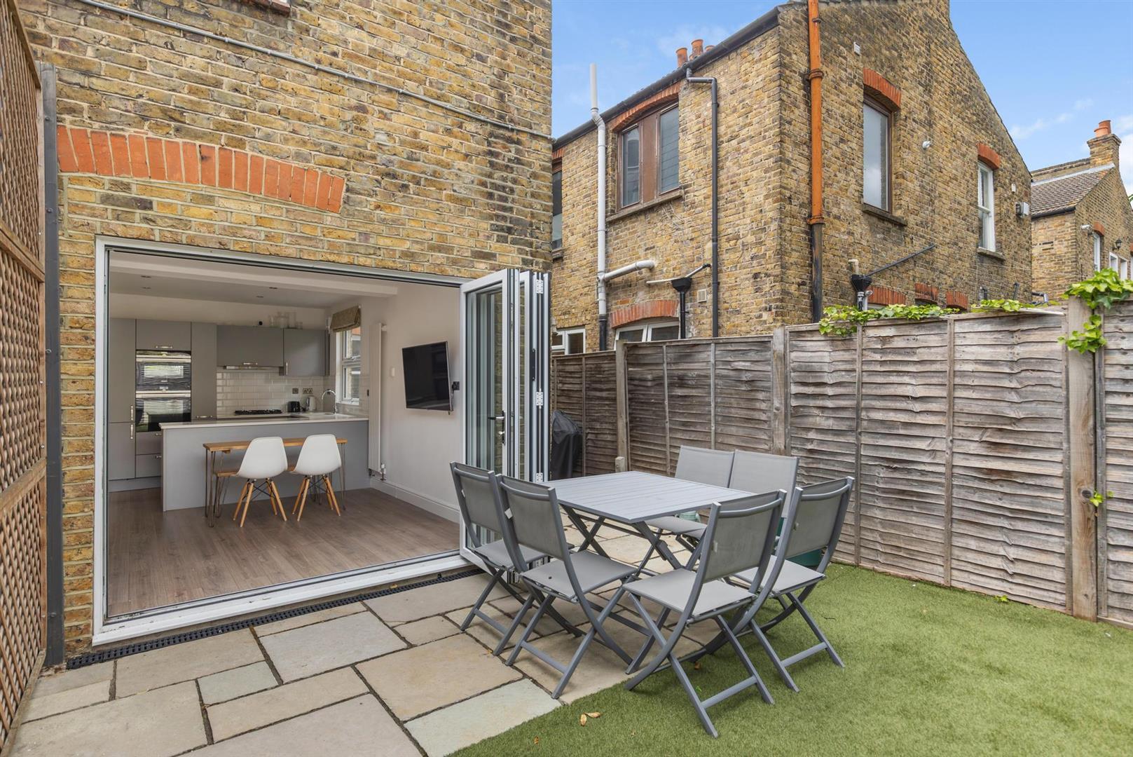 Property Image bd480e82-fd05-484f-94e8-8b6c208a8534
