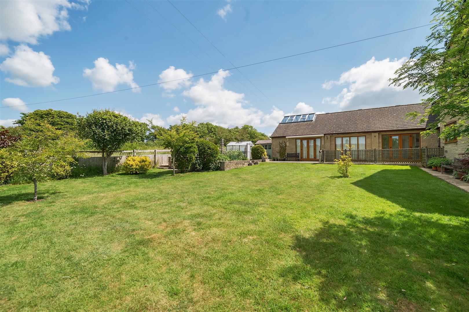 Property Image bd4bd57e-6011-4c83-92f0-78fd617654ae