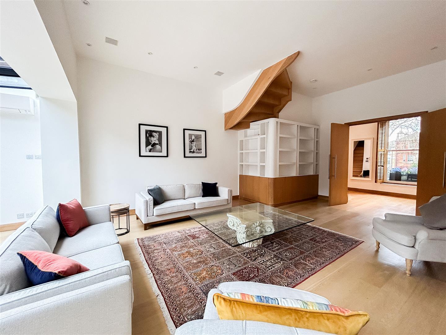 Property Image bd4f22b3-aa0b-48dd-aaa1-fbf2a9d1ecf2