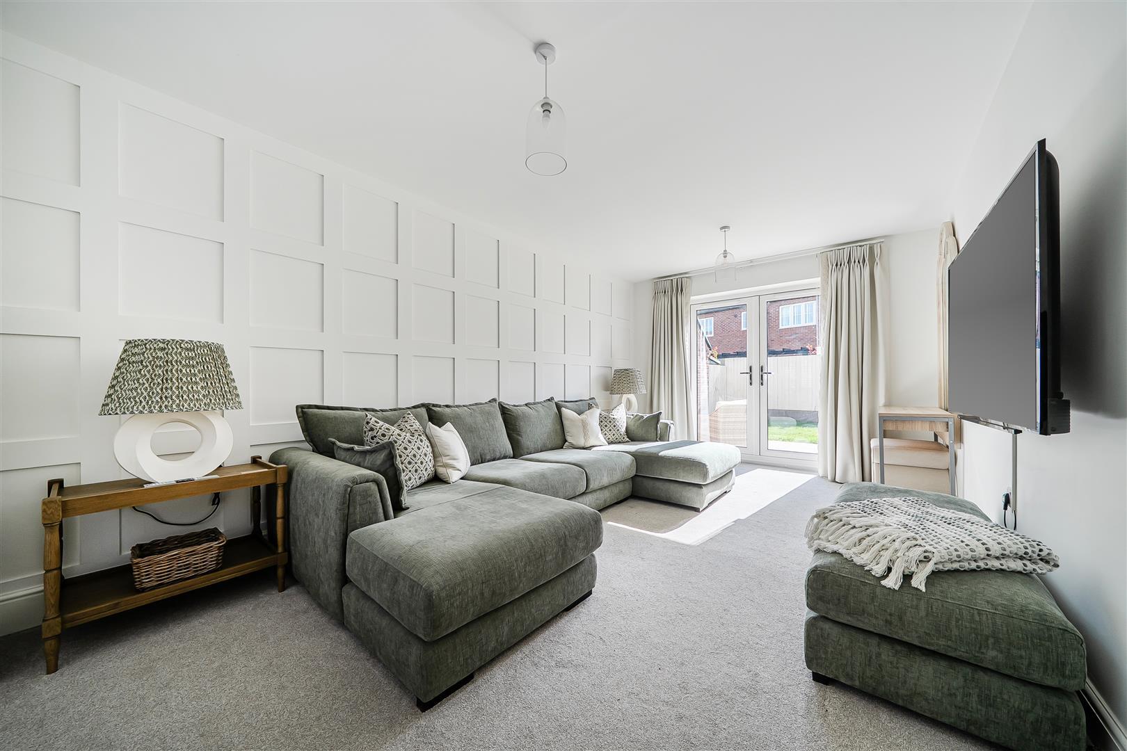 Property Image bd53a7de-2c61-4ec0-8c43-3e2994fd245a