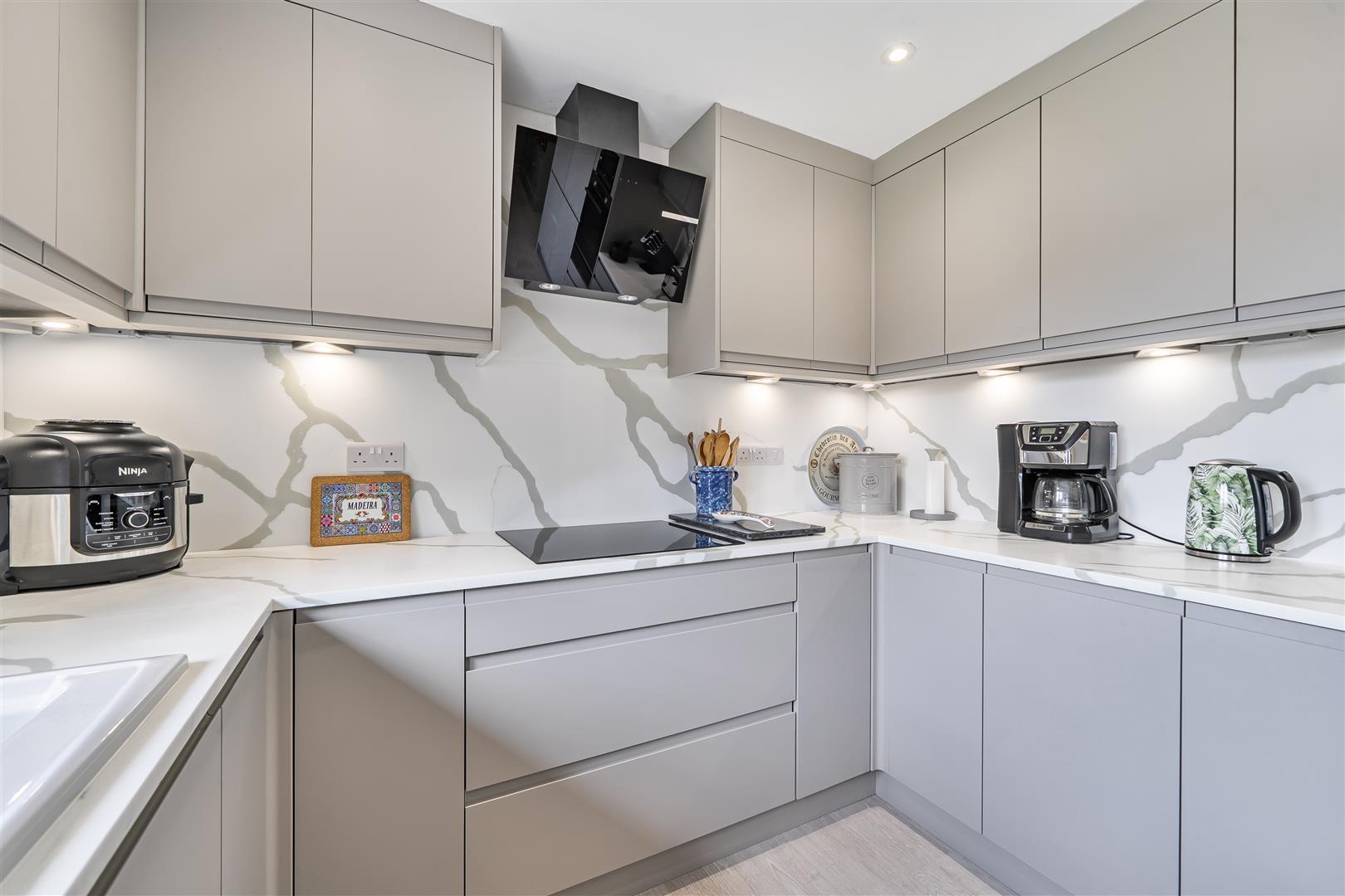 Property Image bd59d2c2-c5dd-41ae-9b5a-4b8b757183e9