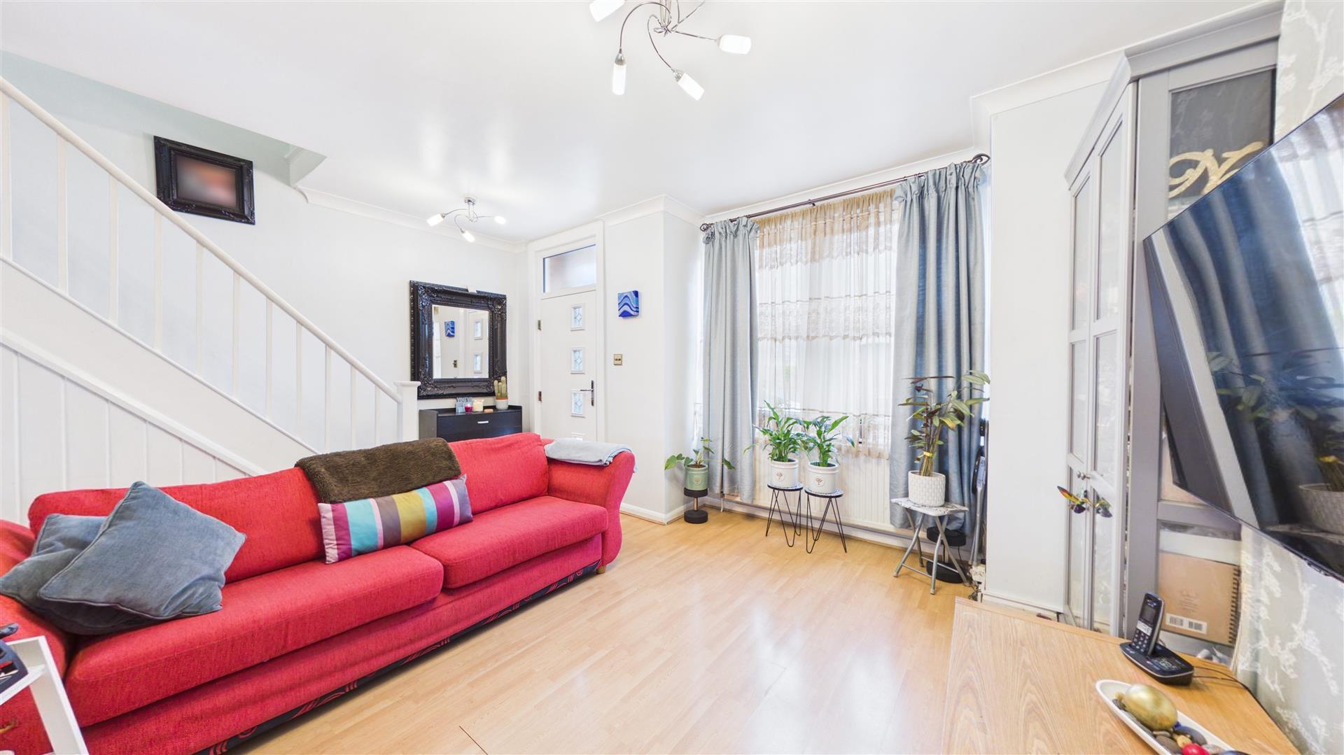 Property Image bd60dcbe-baa5-4f42-b04b-80f6135ec73e
