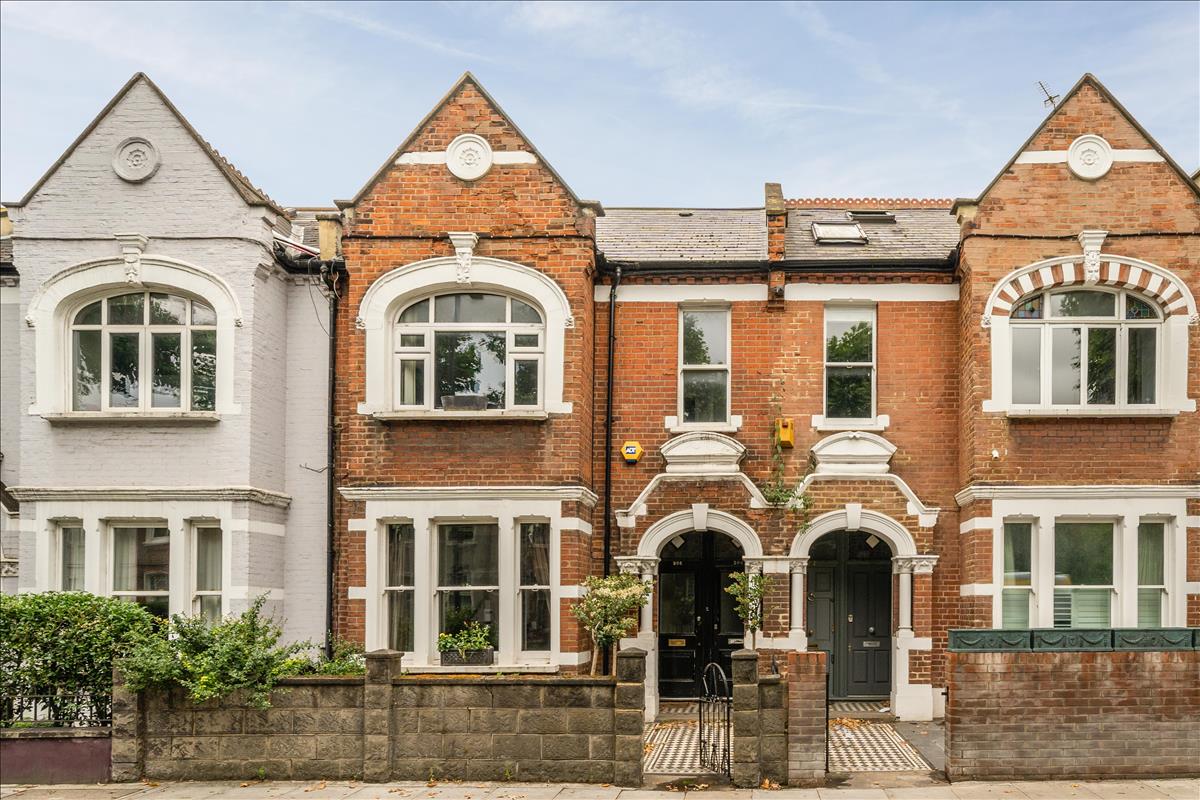 Property Image bd71e1a8-4109-42db-9228-8adbe3a09c41
