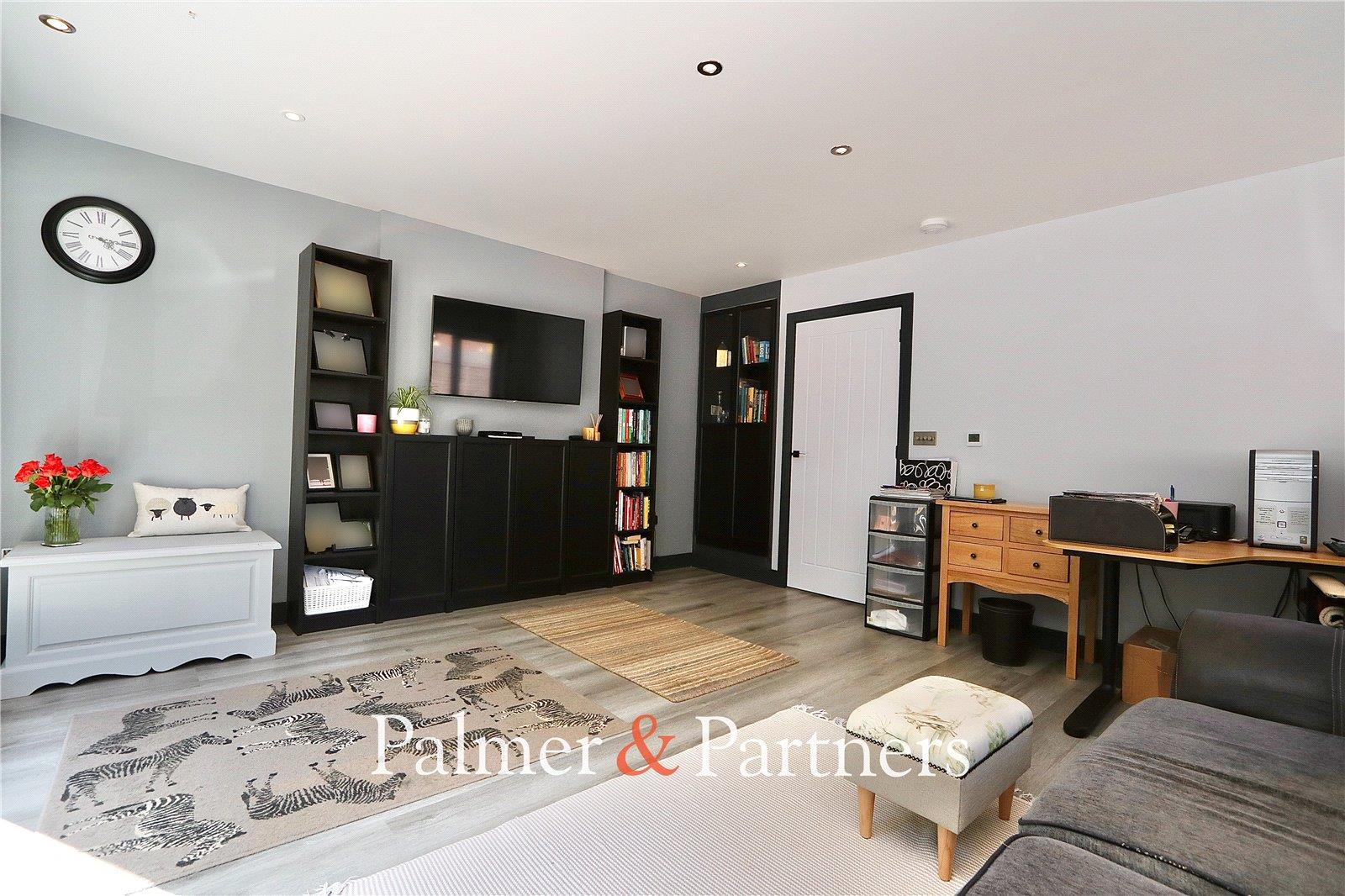 Property Image bd8659a7-f32a-43b7-b238-2e8d8933759a
