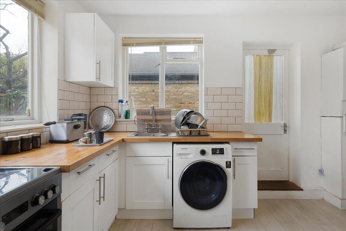 Property Image bd982699-91a0-4ce8-85cd-f4763933c5e7