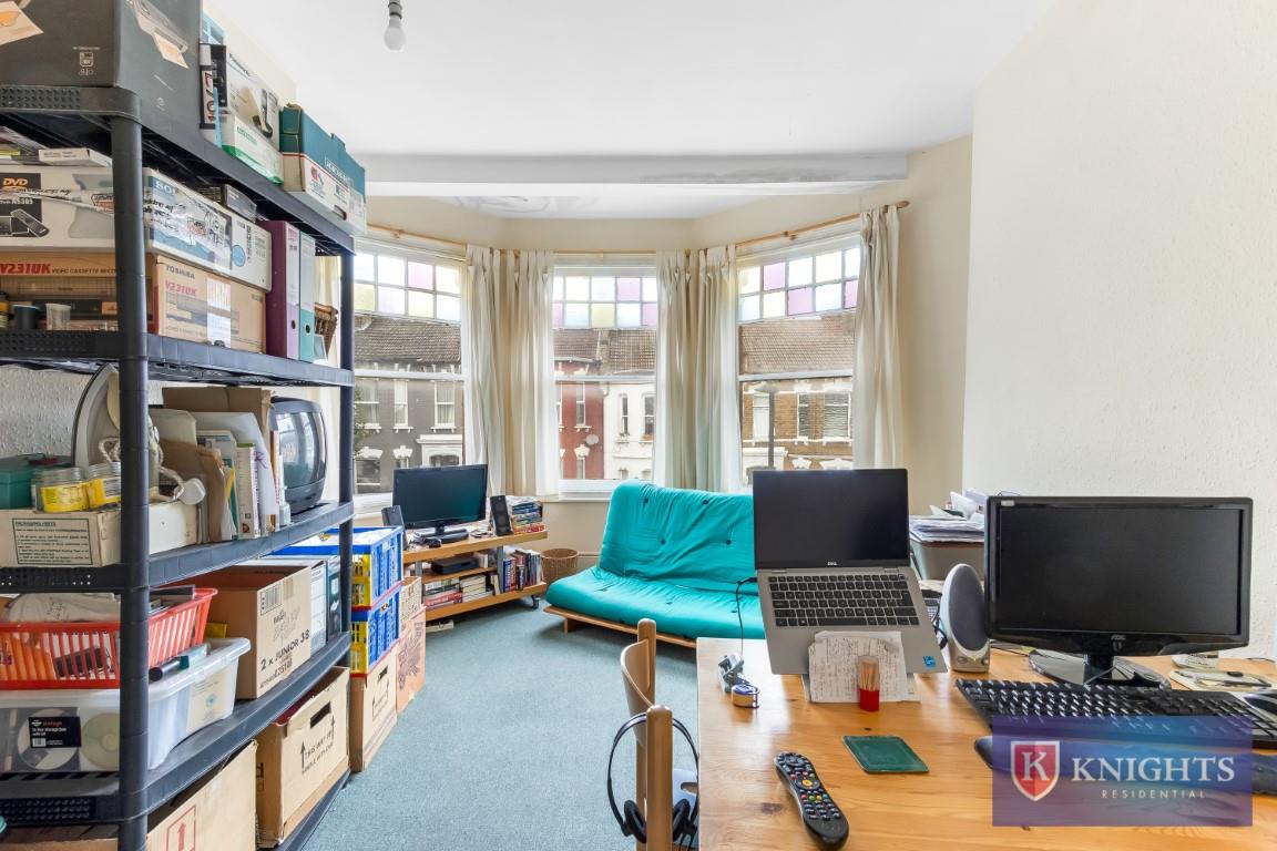 Property Image bd99f64d-4d25-44a0-be66-496c0ba5e2b7