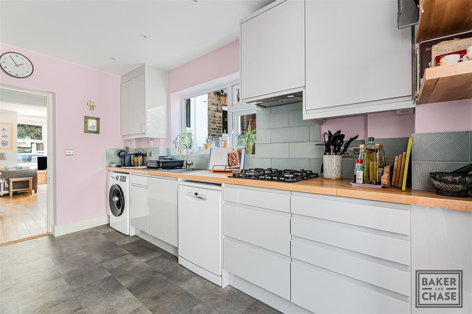 Property Image bd9e9adc-973b-4f59-892a-77617b06148a