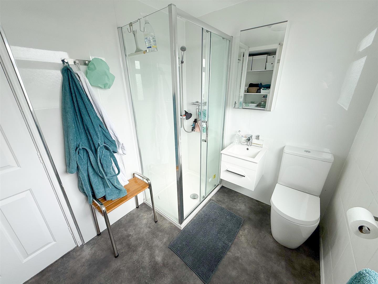 Property Image bda53340-d7f3-4fdf-bde6-d521f42508c3